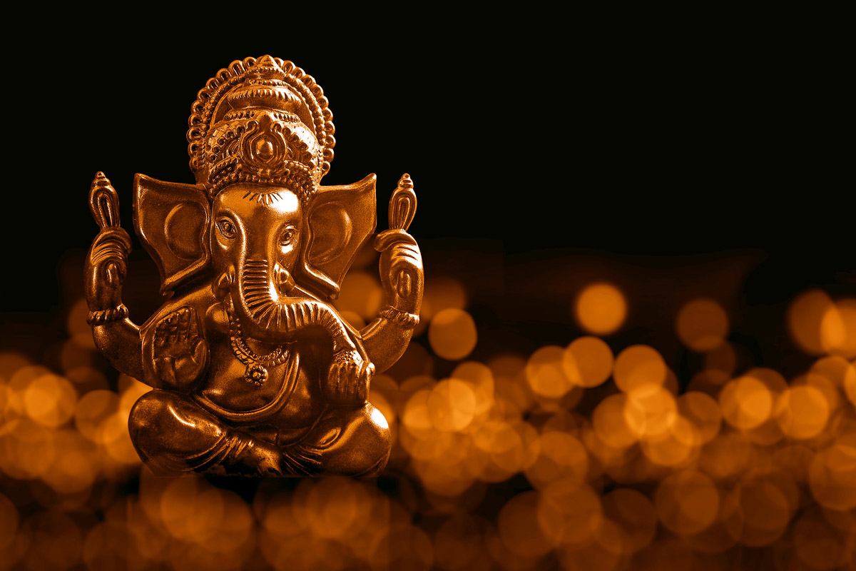 Hinduismus Bestattungen: Der Elefantengott Ganesha im Hinduismus