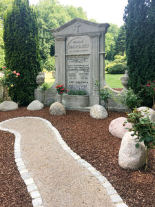 Wahlgrab im Rosengarten Ev Friedhof Herringen